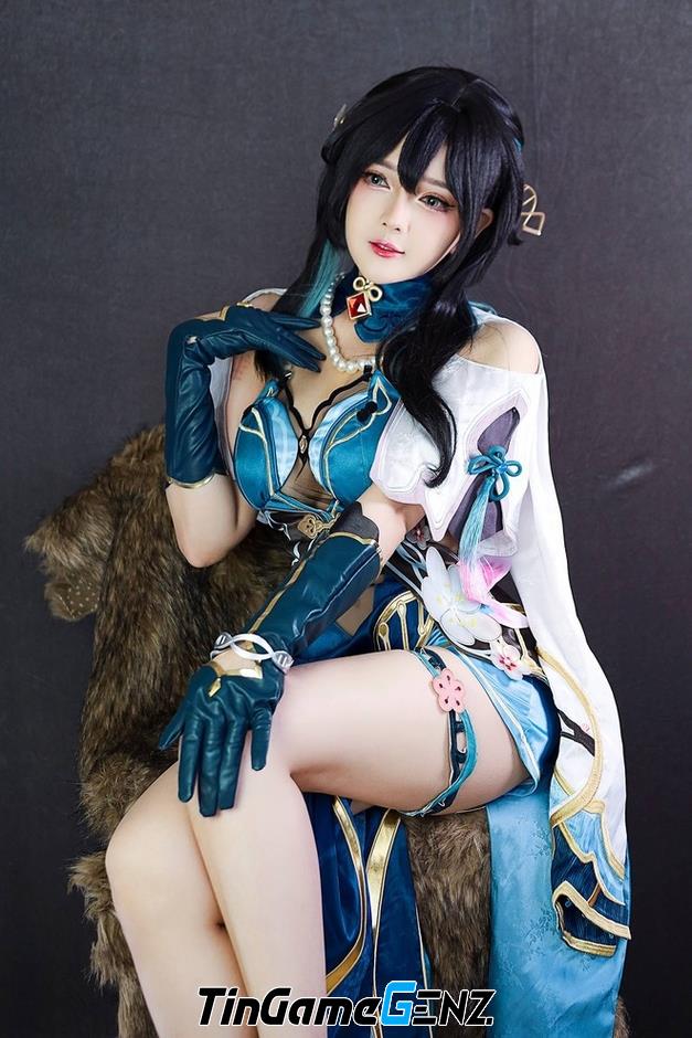 Thánh nữ cosplay tái xuất, fan nam vẫn mê mẩn như ngày xưa