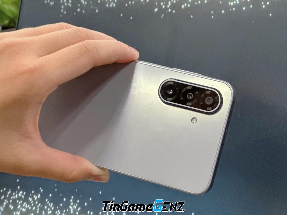 Trải nghiệm Samsung Galaxy A17 5G: Chiếc Smartphone Đáng Chọn Cho Game Thủ Với Giá Cả Phải Chăng Trải nghiệm Samsung Galaxy A17 5G: Chiếc Smartphone Đáng Chọn Cho Game Thủ Với Giá Cả Phải Chăng