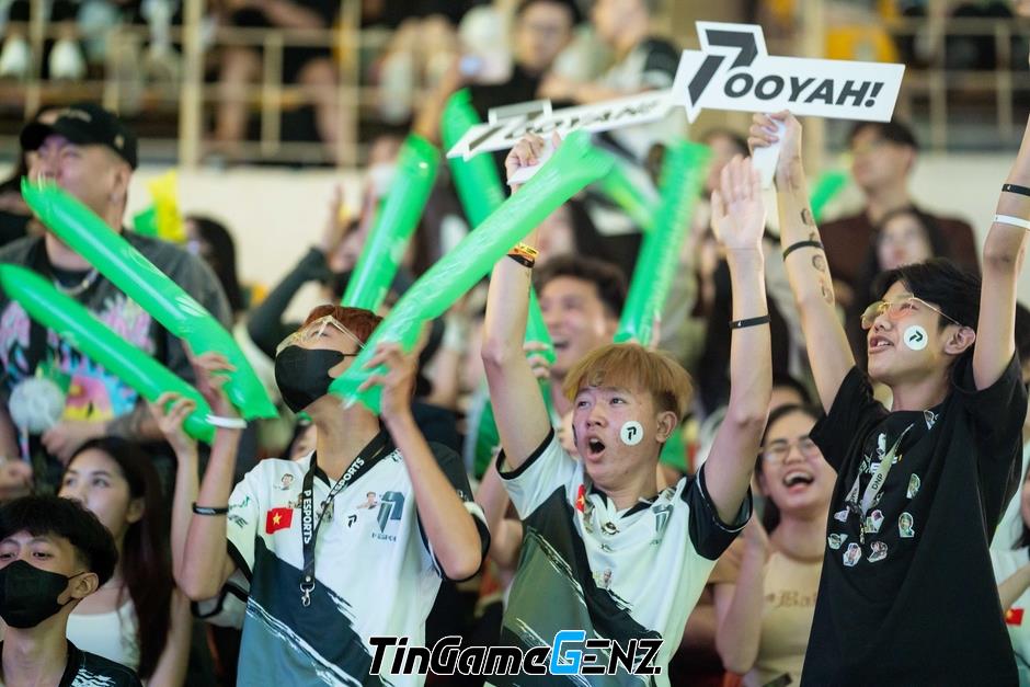 Tuyển thủ P Esports vô địch Yomost VFL Summer 2023 và xúc động đến nước mắt.