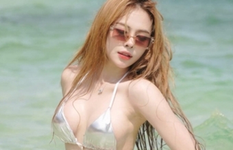 "Võ Nữ Ngân Hà Dậy Sóng Với 